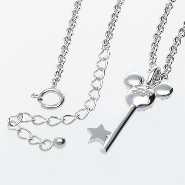 シルバーネックレス