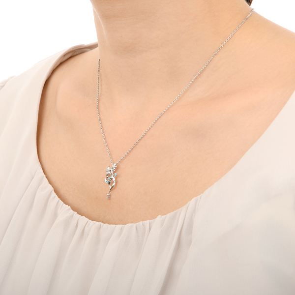 シルバーネックレス