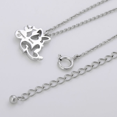 シルバーネックレス