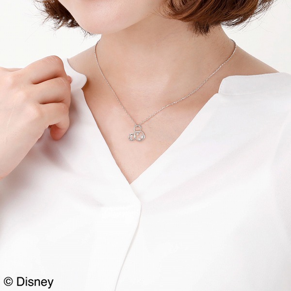 シルバーネックレス