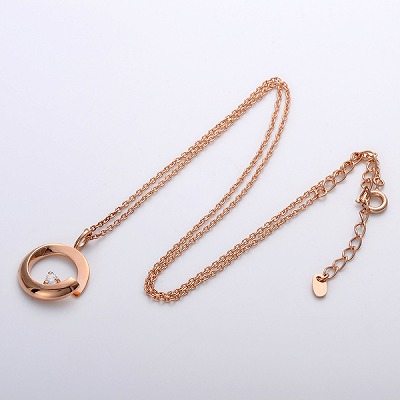 シルバーネックレス