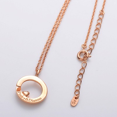 シルバーネックレス