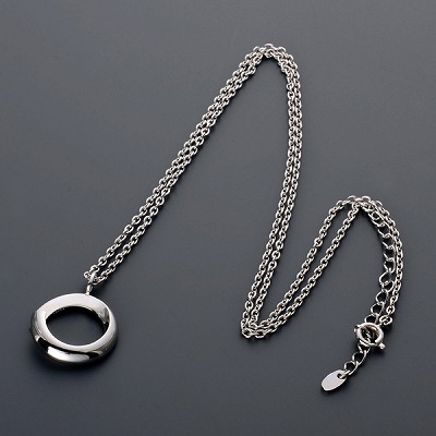 シルバーネックレス