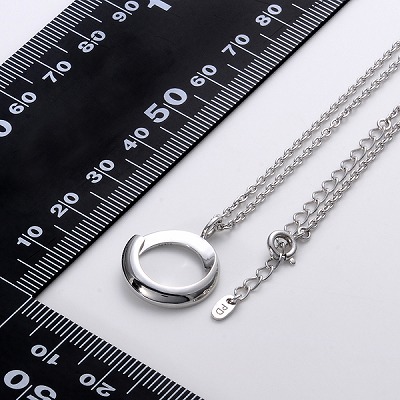 シルバーネックレス