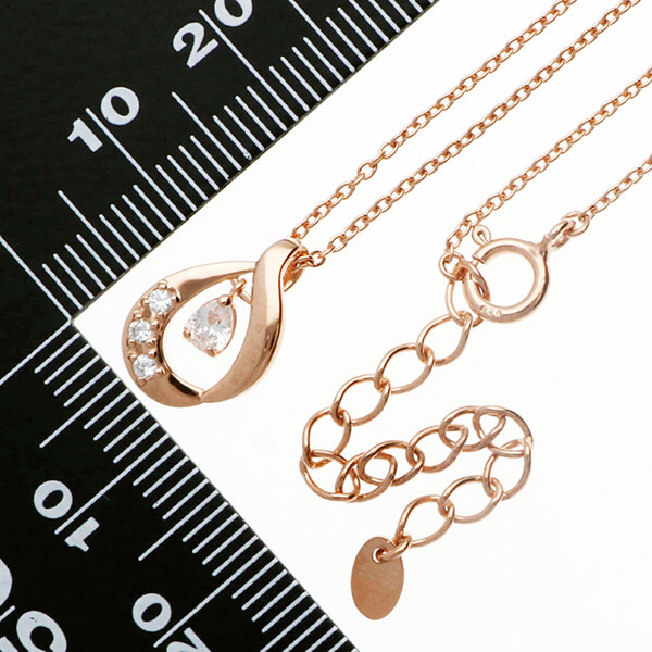 シルバーネックレス