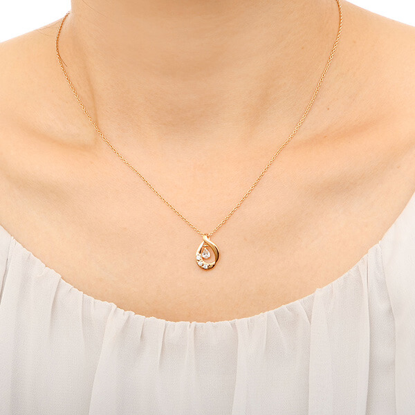 シルバーネックレス