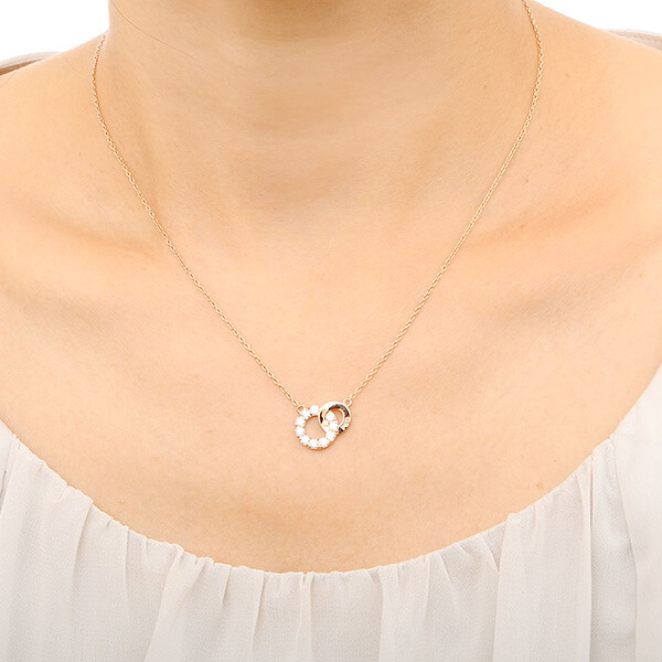 シルバーネックレス