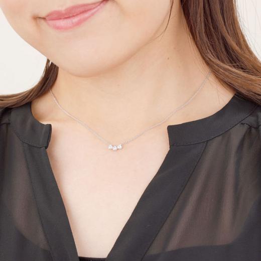 シルバーネックレス