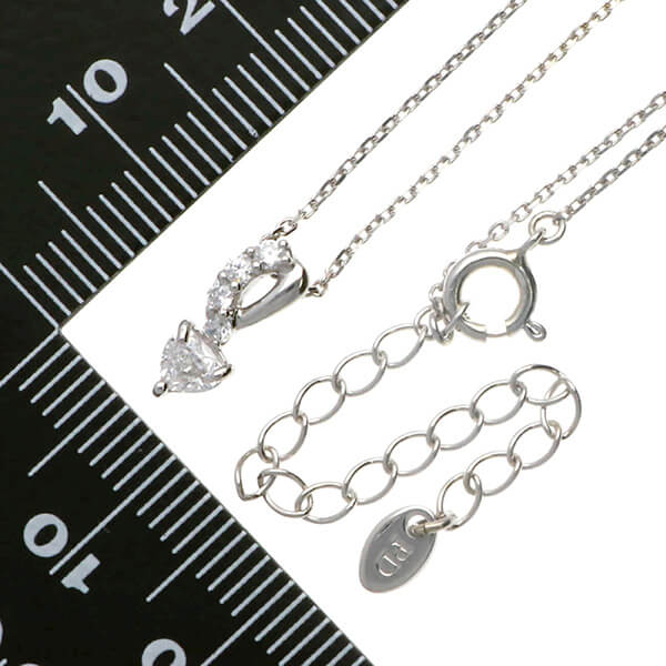 シルバーネックレス