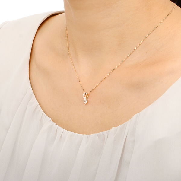 シルバーネックレス