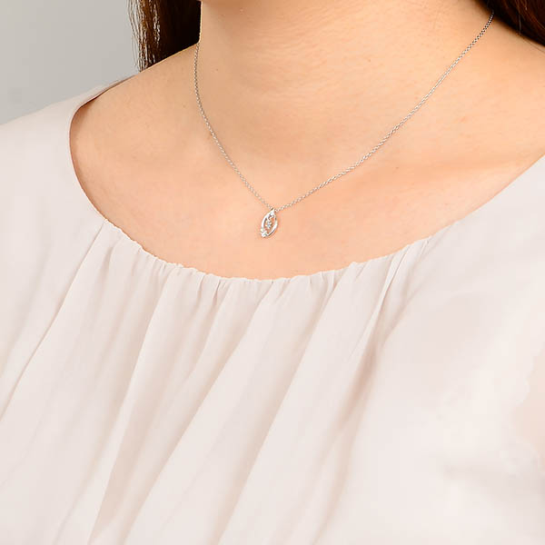 シルバーネックレス