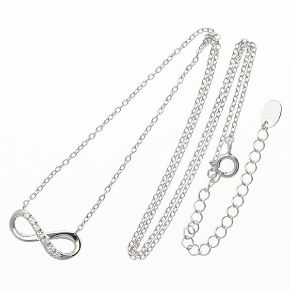 シルバーネックレス