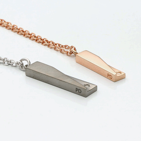 シルバーペアネックレス