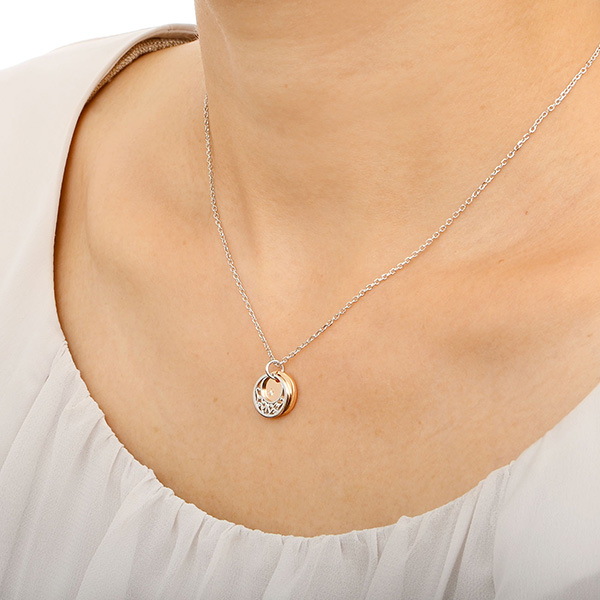 シルバーネックレス