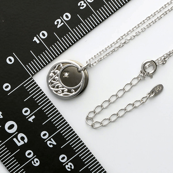 シルバーネックレス