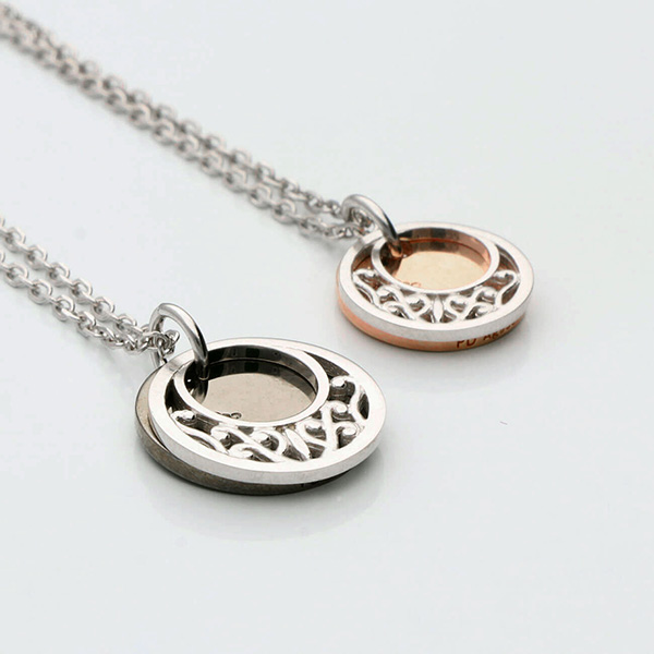 シルバーペアネックレス