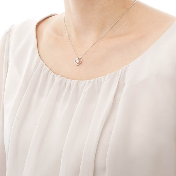 シルバーネックレス