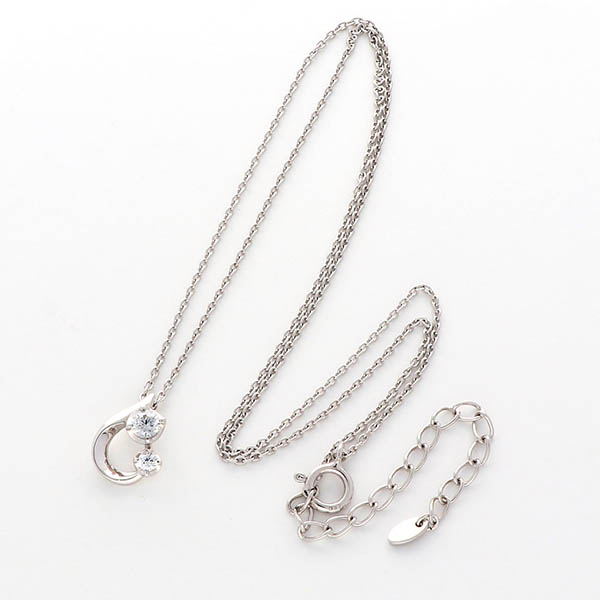 シルバーネックレス