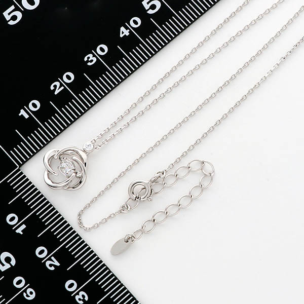 シルバーネックレス