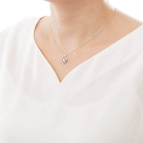 シルバーネックレス