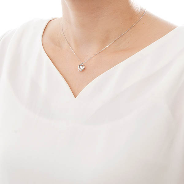 シルバーネックレス