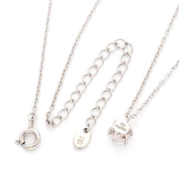 シルバーネックレス