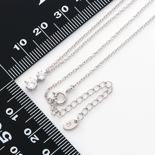 シルバーネックレス