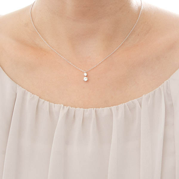 シルバーネックレス