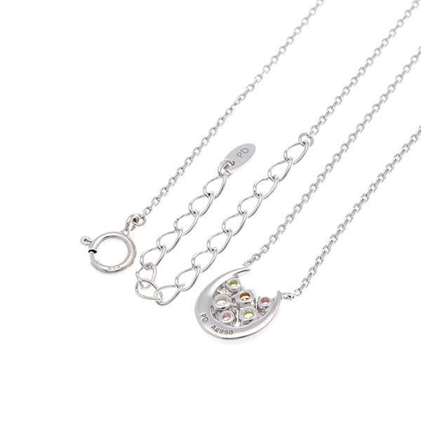 シルバーネックレス