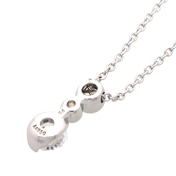 シルバーネックレス