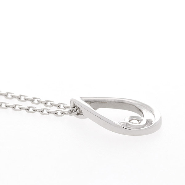 シルバーネックレス