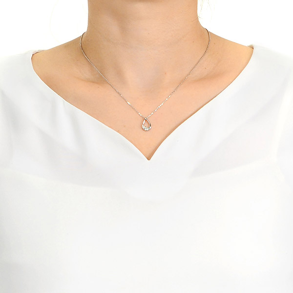 シルバーネックレス