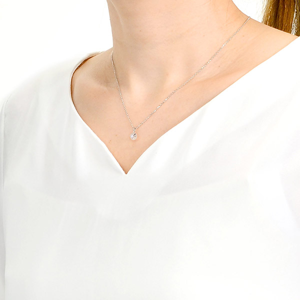 シルバーネックレス