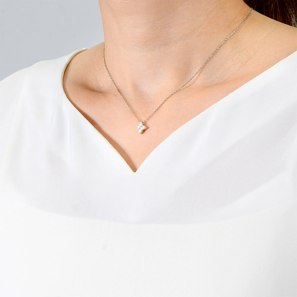 シルバーネックレス