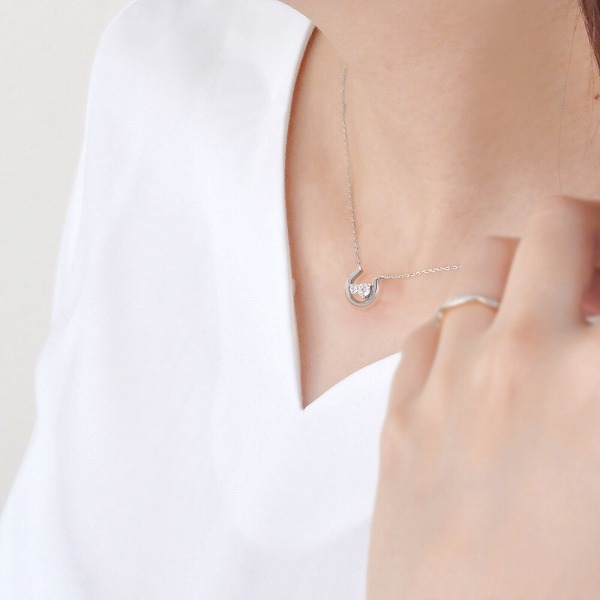 シルバーネックレス