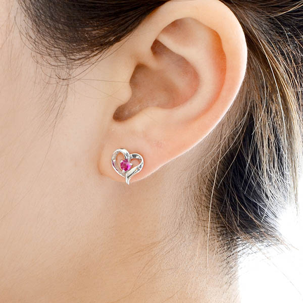 シルバースタッドピアス