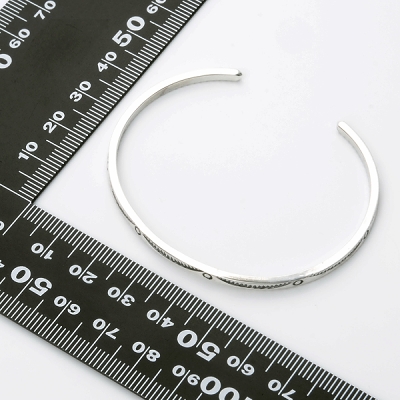 シルバーバングル