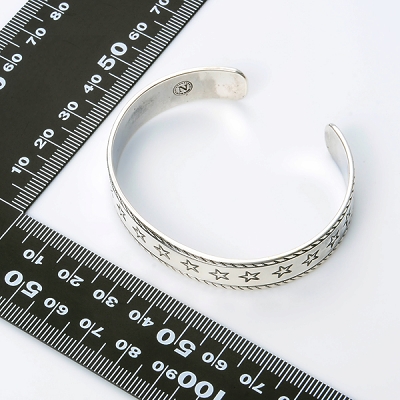 シルバーバングル