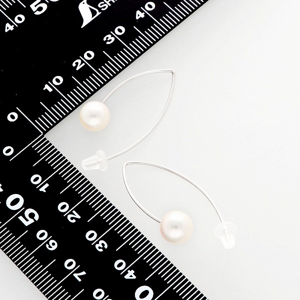 パールホワイトゴールドピアス
