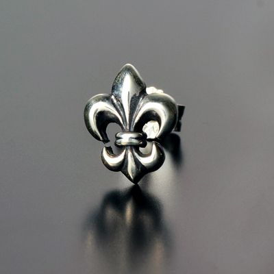 シルバースタッドピアス(片耳用)