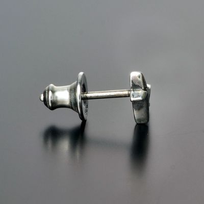 シルバースタッドピアス(片耳用)