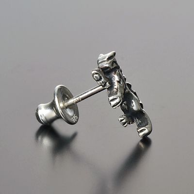 シルバースタッドピアス(片耳用)