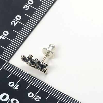 シルバースタッドピアス(片耳用)