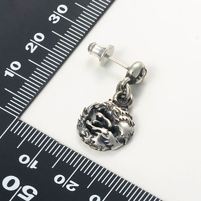 シルバースタッドピアス(片耳用)