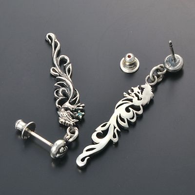 シルバースタッドピアス