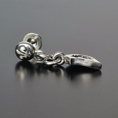 シルバースタッドピアス(片耳用)