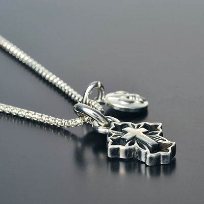 シルバーネックレス