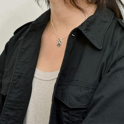 シルバーネックレス