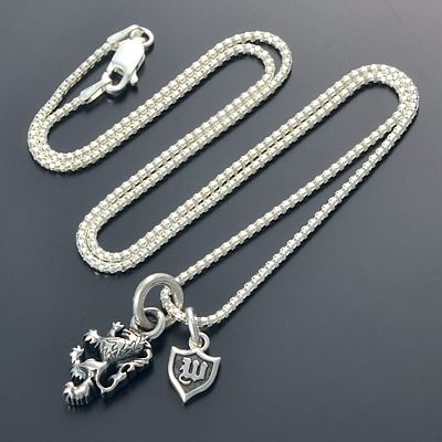 シルバーネックレス