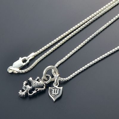 シルバーネックレス